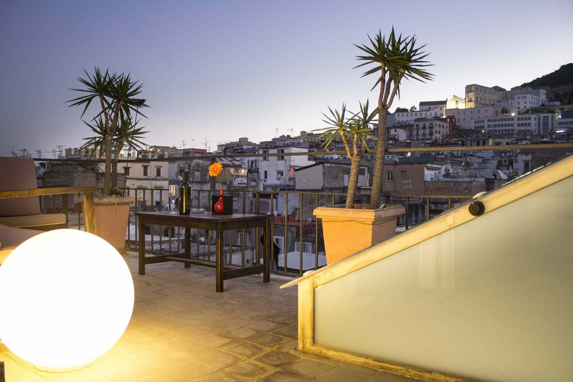 Hotel Sui Tetti Di Napoli Exterior foto